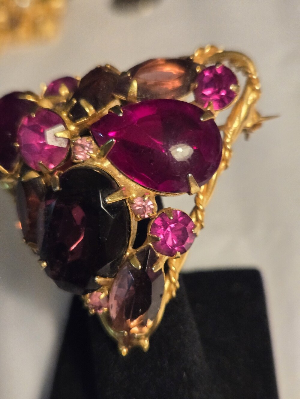 Vintage 1950s-60s Multicolor Statement Brooch Pin Gold Tone Faceted Glass Stones - Picture 13 of 14